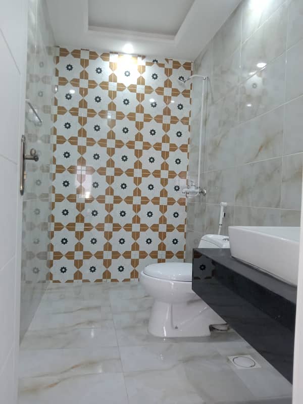 1 Bed Fist Entry Non Furnished Flat For Rent Sector C Bahria Town Lahore 4