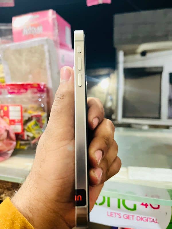 good caditsin I phone 15 pro LLA modalIphone xr ha convert to 15 pro 1