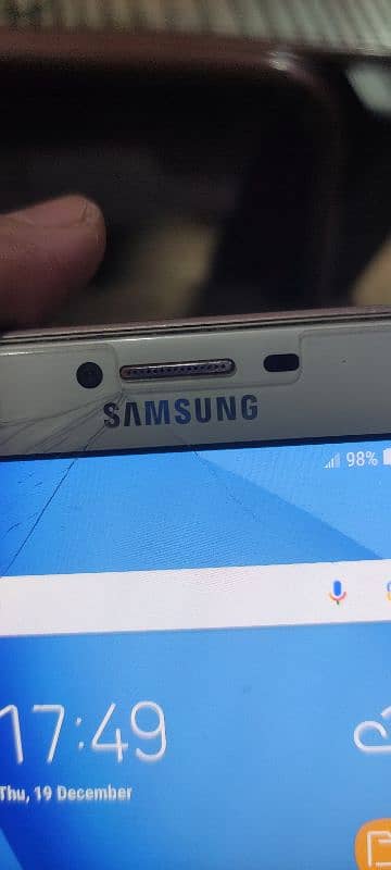 Samsung c5 frant fengar frant camera ok back tora sa madam 4