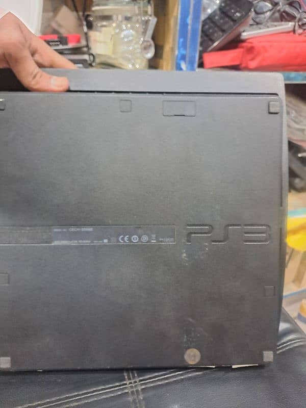 PS3 320GB WITH TOW CONTROLLER 4