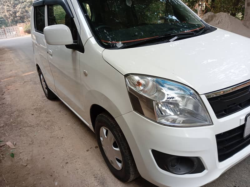 Suzuki Wagon R 2017 11