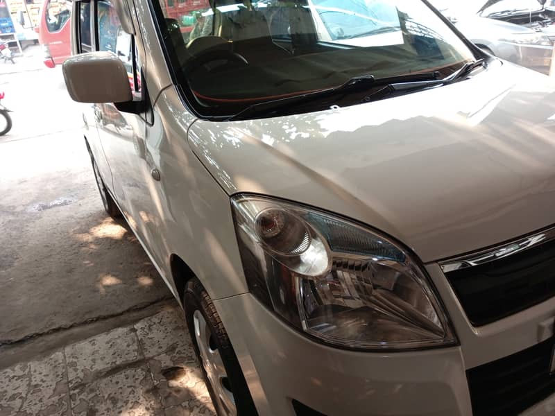 Suzuki Wagon R 2017 13