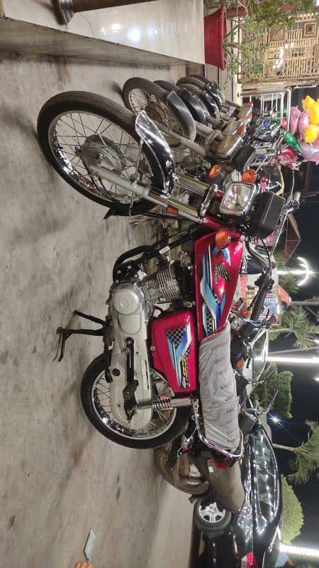 brand new Honda cg 125 use to 2700 kilometer 2