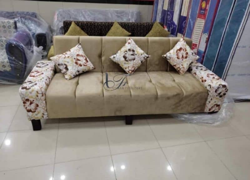 Sofa Combed available 6