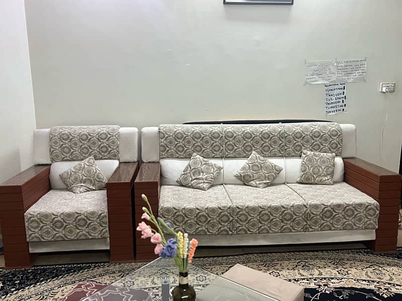 5 seater (one set) Rs:29,000/set 3