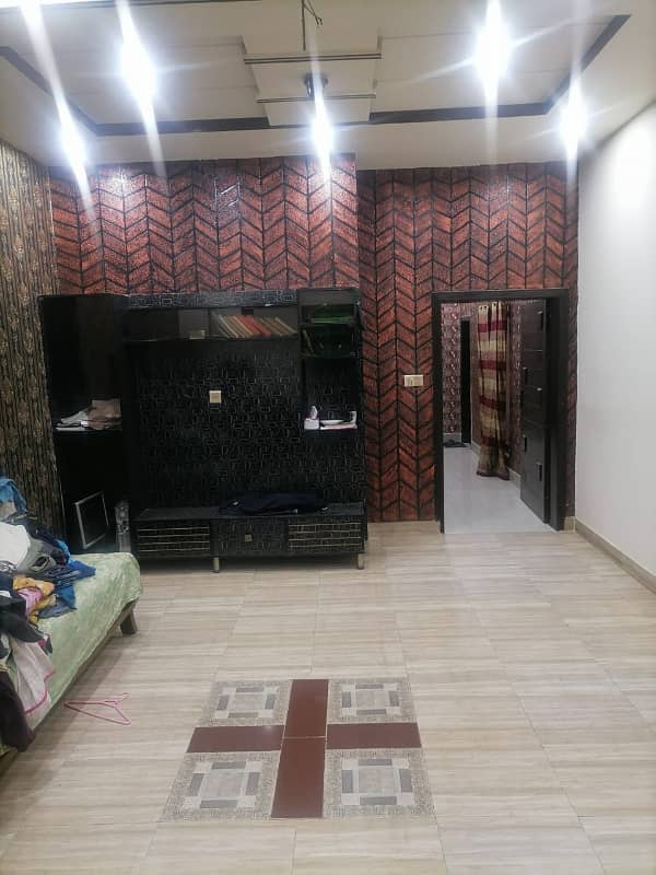 9 marla beautiful house for sale in khayaban Garden 3