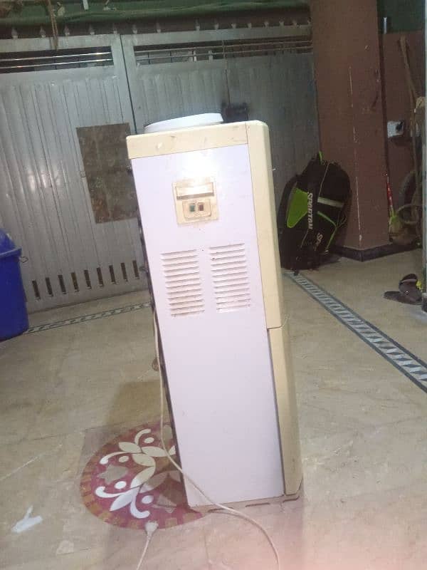 water dispenser of boss 1