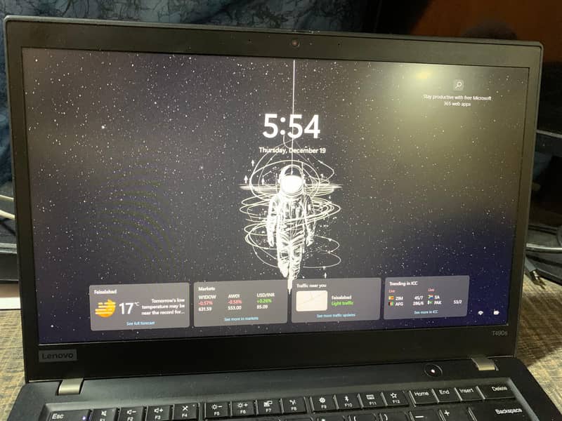 Lenovo T490s i7 8th gen with 16 GB RAM 2