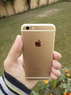 Iphone 6s Gold colour 10/10 Condition