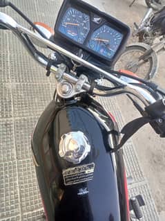 Honda 125 Karachi number model 2024 1st owner