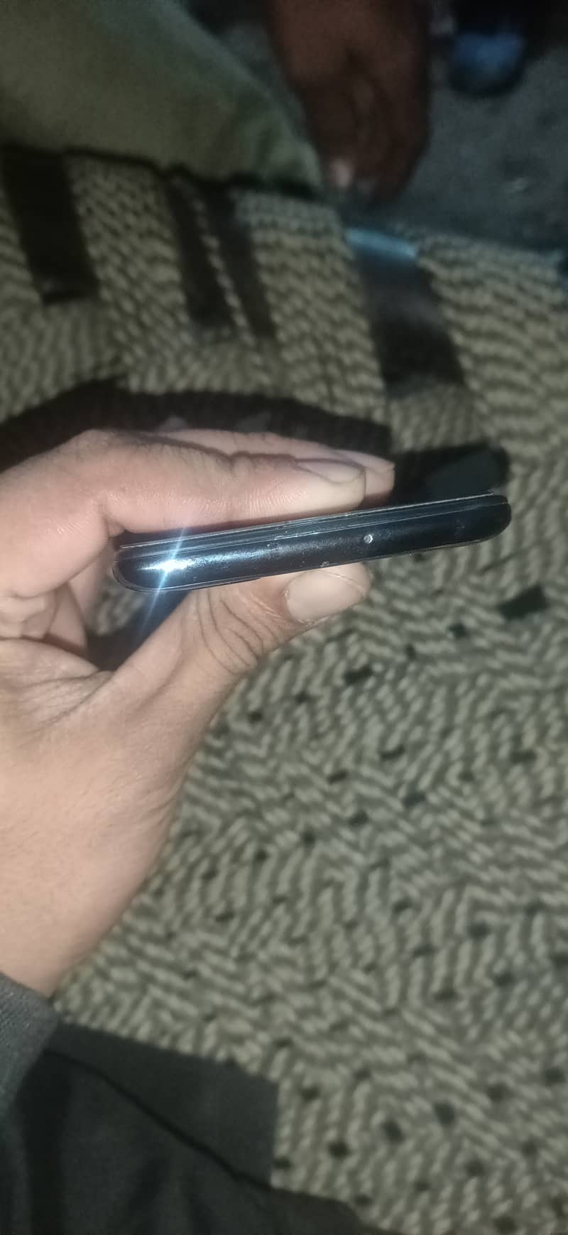 Samsung a51 6/128 with box charger nahi hai 1