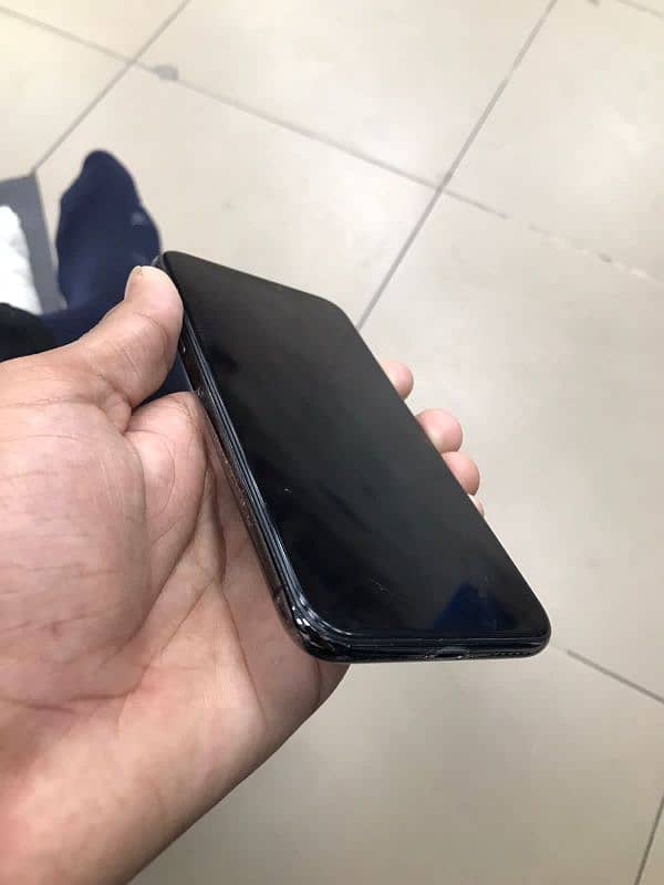 I phone X  Non PTA Factory Unlock  64 GB  03209493949 9