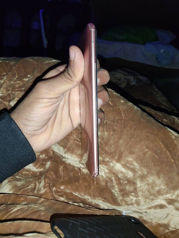 Vivo v9 with box 4.32 one hand use 5