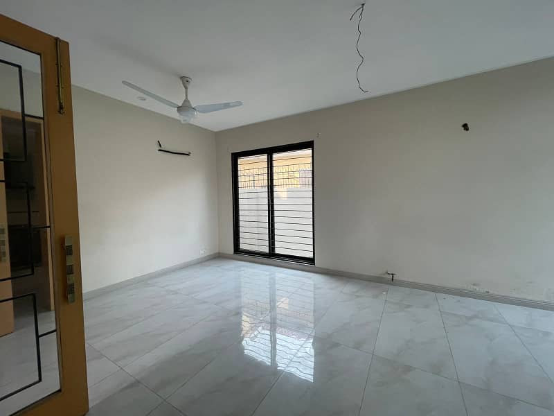 16 Marla House for Rent Available for Commercial use in Gulberg Lahore Near Main Boulevard 2