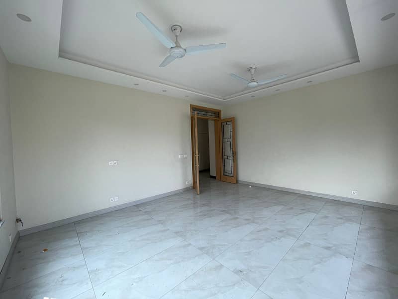 16 Marla House for Rent Available for Commercial use in Gulberg Lahore Near Main Boulevard 15