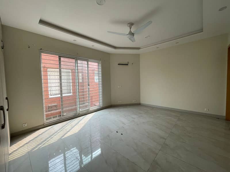 16 Marla House for Rent Available for Commercial use in Gulberg Lahore Near Main Boulevard 17