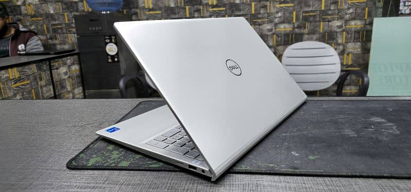 Dell Inspiron 15 5000 5502 Core i5 11th Generation 13