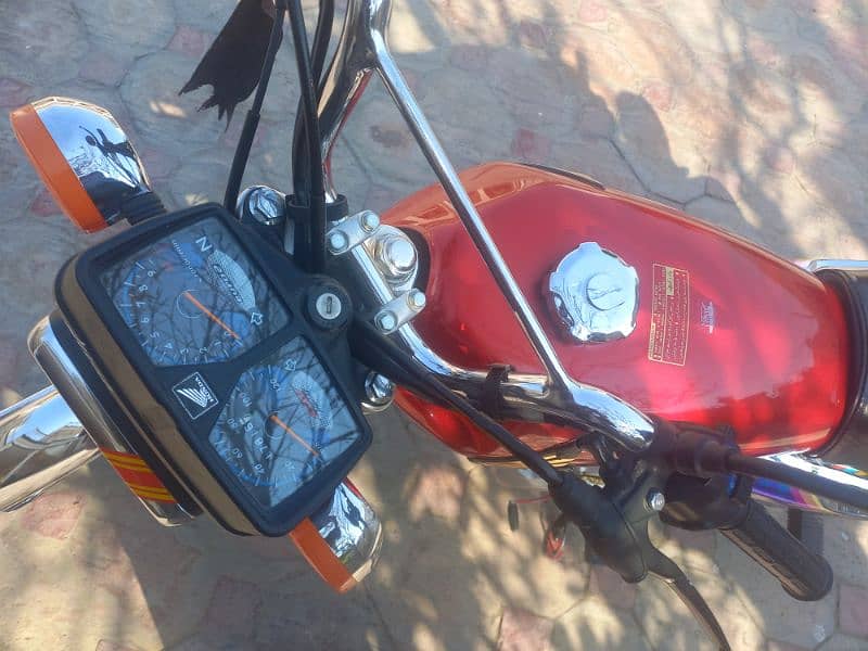 Honda 125 special edition 3