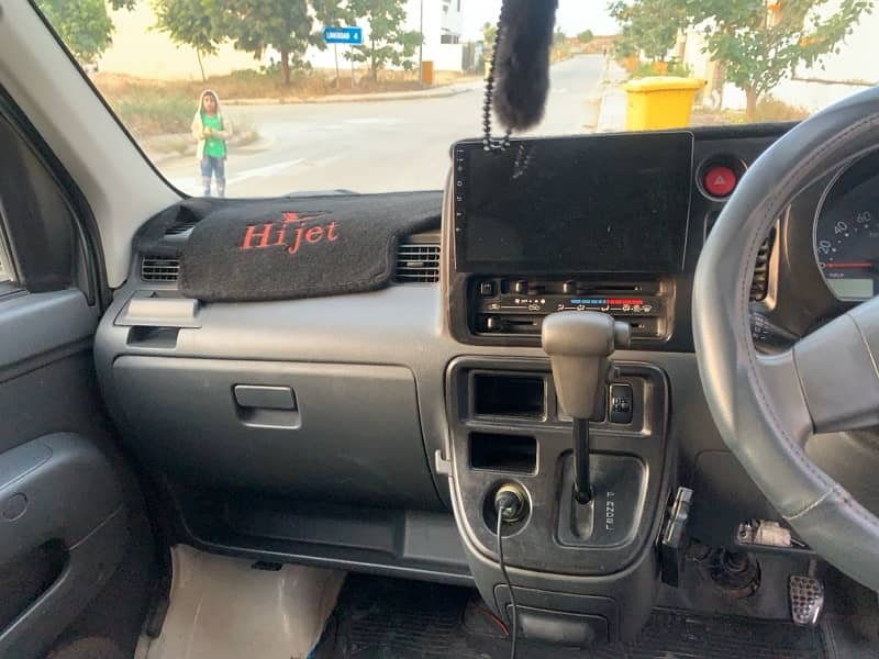 Daihatsu Hijet 2014 8