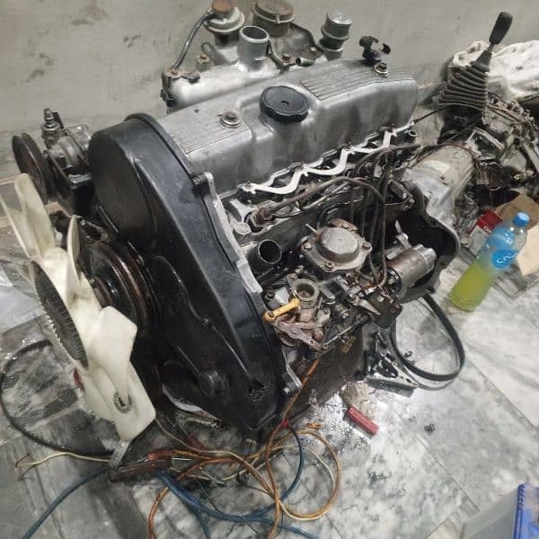 4D56 diesel Pajero engine 1