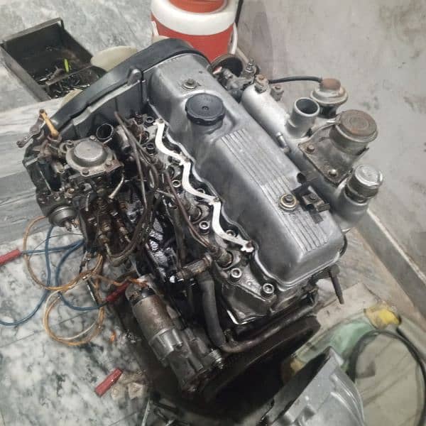 4D56 diesel Pajero engine 8