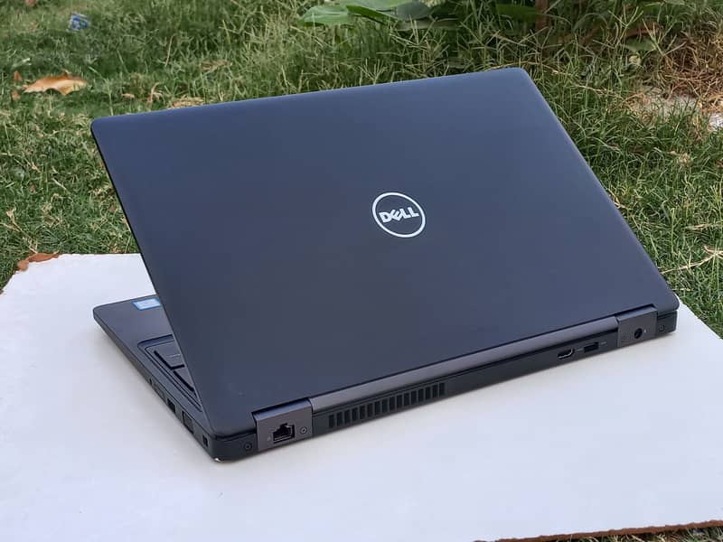 dell latitude 5590 core i5 quad core 8th gen 15.6" screen big  size 1