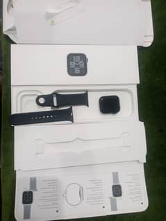 Smart watch original apple SE 40mm (2nd gen) black colour