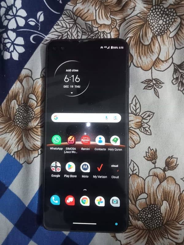 motorola one 5g RAM 4GB ROM 128GB 8