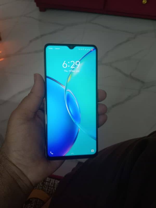 VIVO Y27 FOR SALE IN 10 BY 10 CONDITION 1