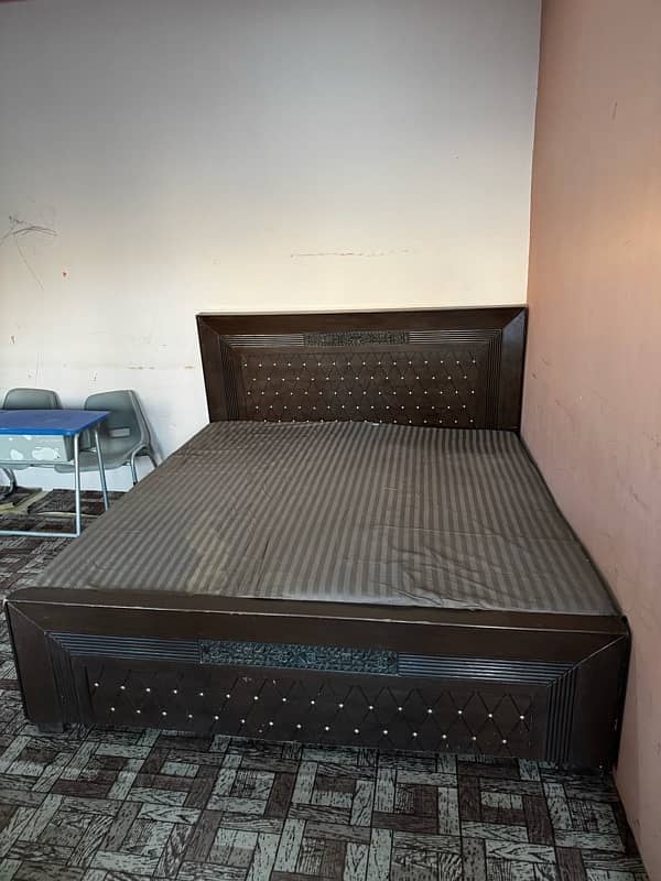 king size bed 1