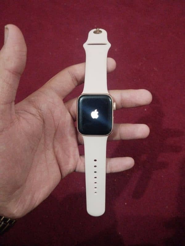 Apple watch series 4 GPS [40mm] gold 0