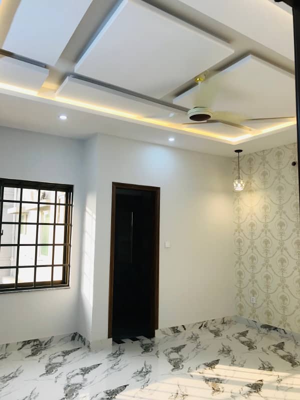 10 Marla Lower Portion For Rent in Valencia Town Lahore 19