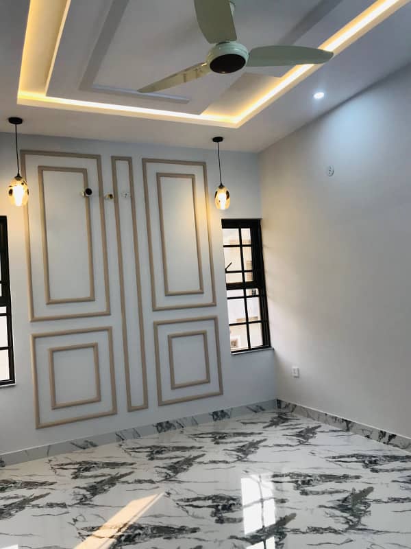 10 Marla Lower Portion For Rent in Valencia Town Lahore 20