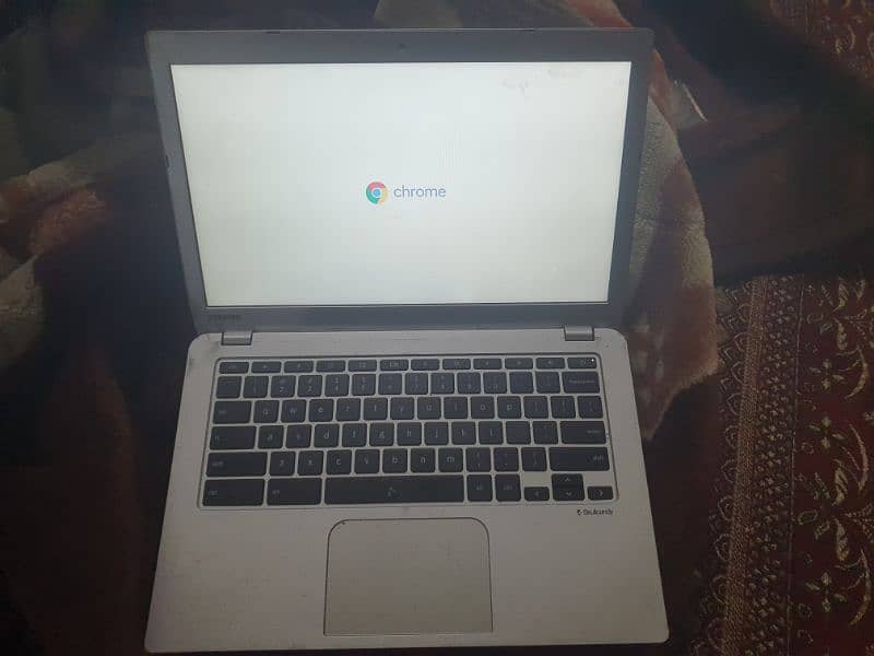 Toshiba Chrome Book 0