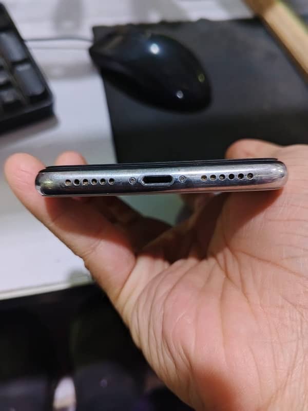 IPHONE X 64GB OFFICIAL PTA APPROVED BATTERY AND PANEL CHANGE 4