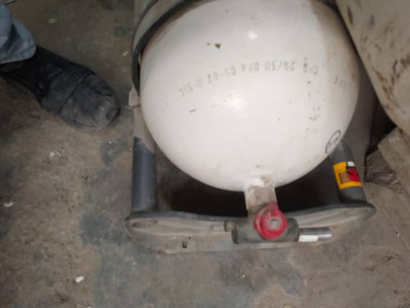 CNG cylinder 3