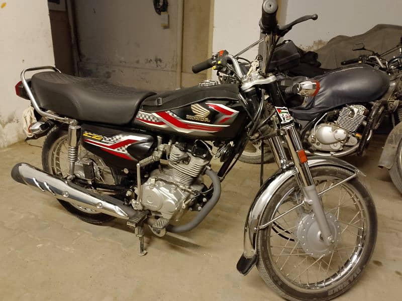 Honda CG 125 Black (2024) 0