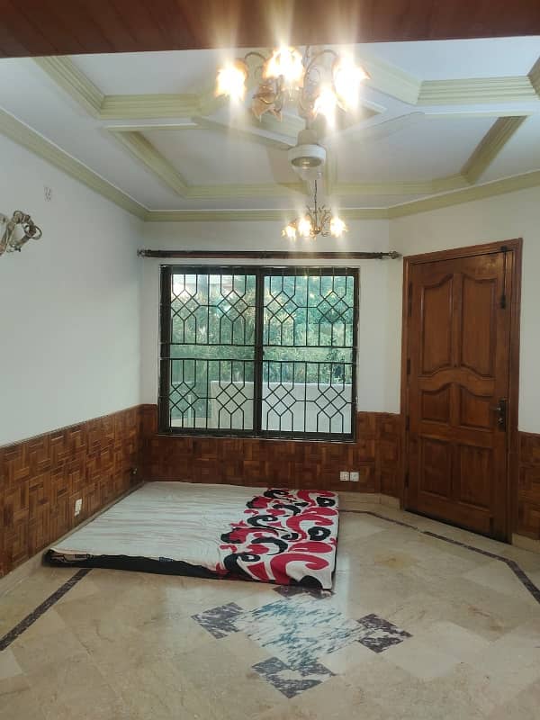 upper portion available for Rent G-13  Contact: 03477163075 7