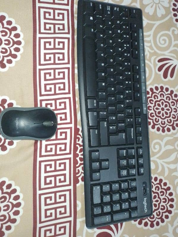 wireless mouse and keyboard 0