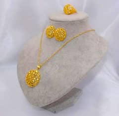 Gold palated artificial set for sale 30%off