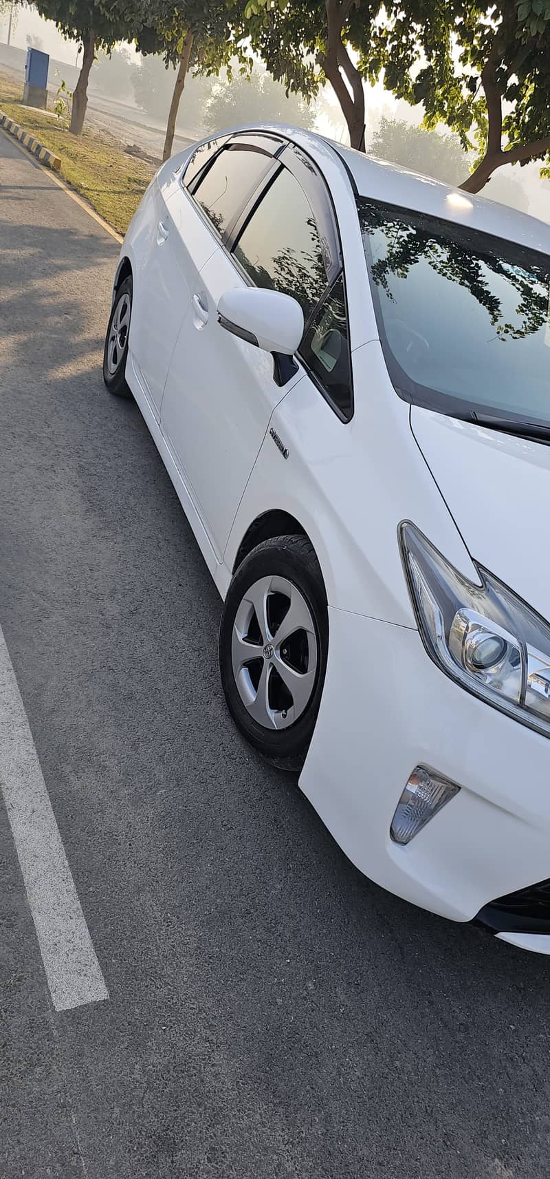 Toyota Prius 2014 S LED 11