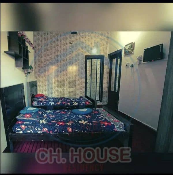 Luxury furnished rooms for females at 6 no chungi Multan 6