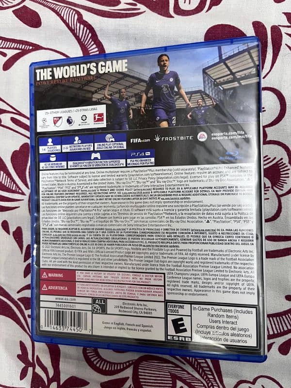 Ps4 Fifa23 Gta V perimum edition slightly used 9