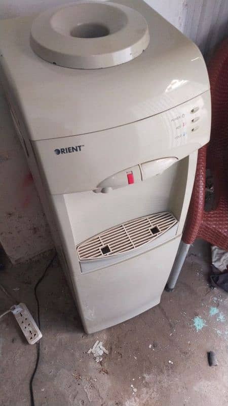 ORIENT 2 Taps water dispenser with mini fridge 1