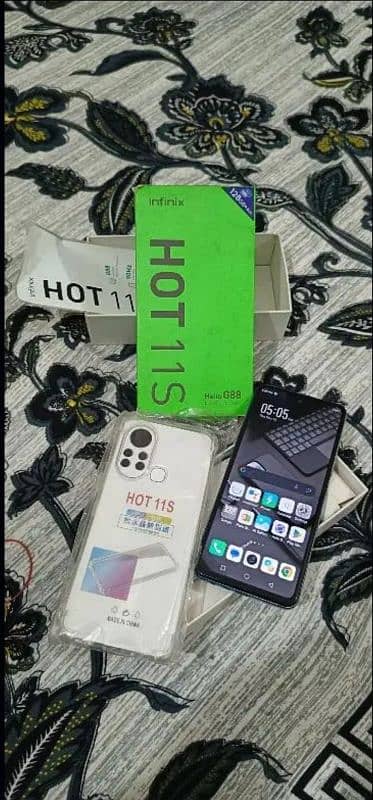 Infinix Hot 11S 6gb ram 128gb strorge almost new phone 6