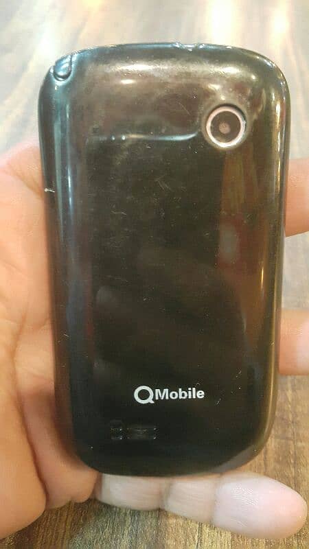 Q mobile 1