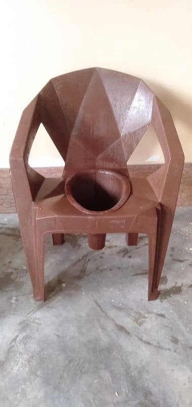 Toilet chair 0