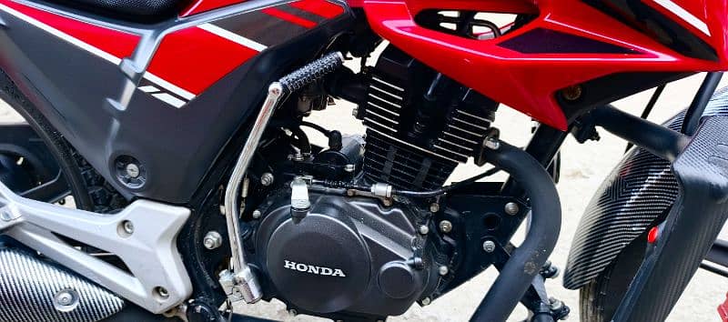 Honda CB150 f 2