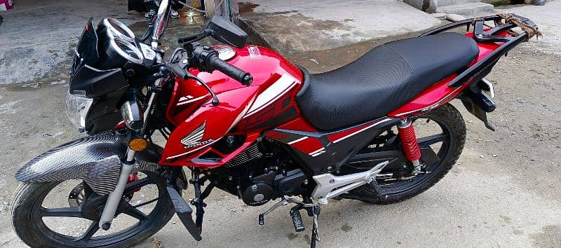 Honda CB150 f 10