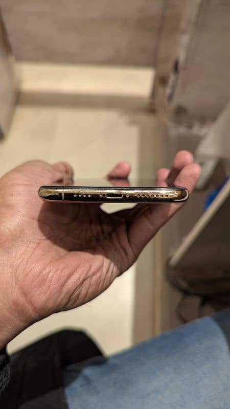 Iphone XS MAX 64GB PTA Approved 4